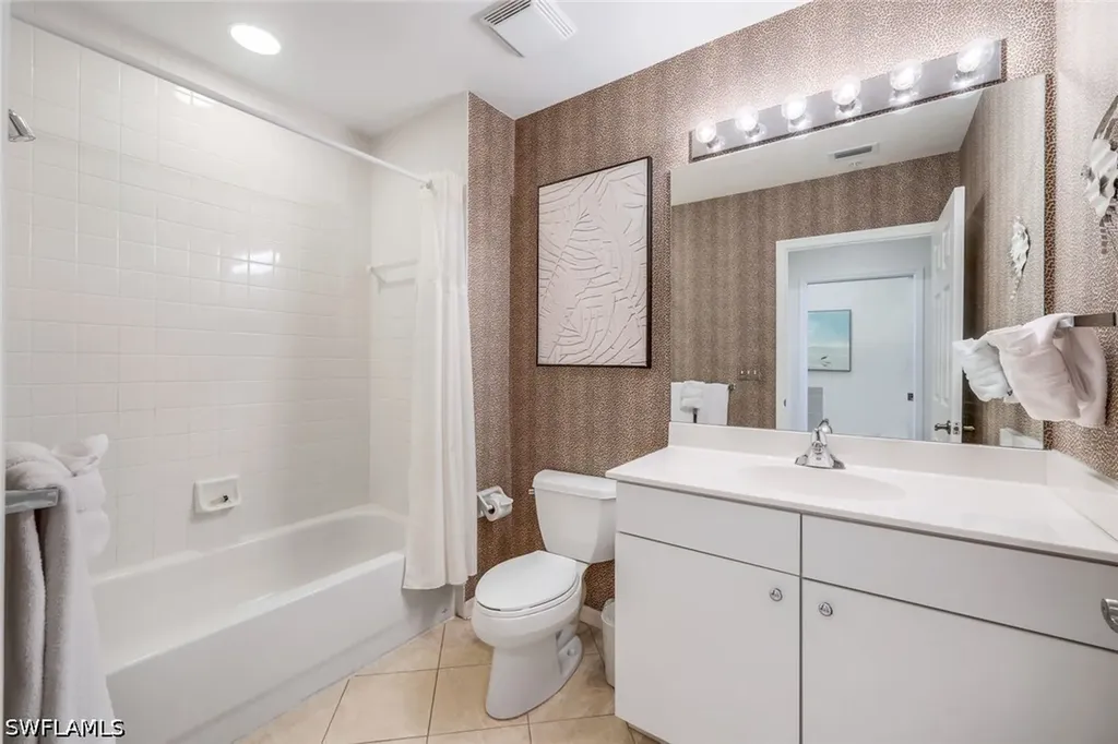 470 Launch Circle Naples FL 34108