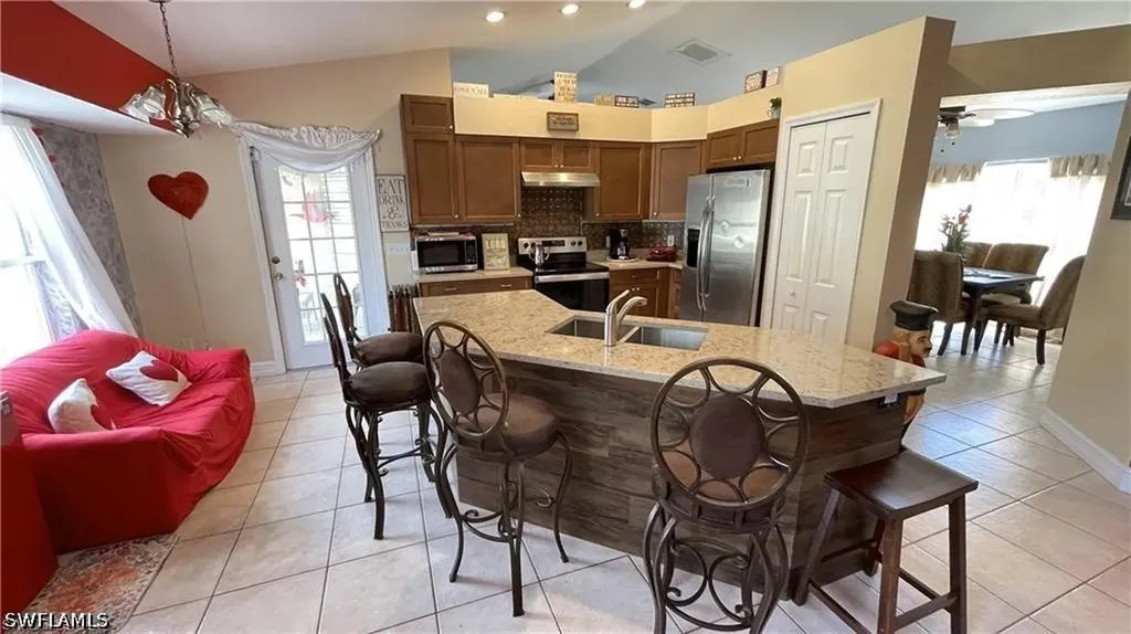 4205 27th Avenue NE Naples FL 34120