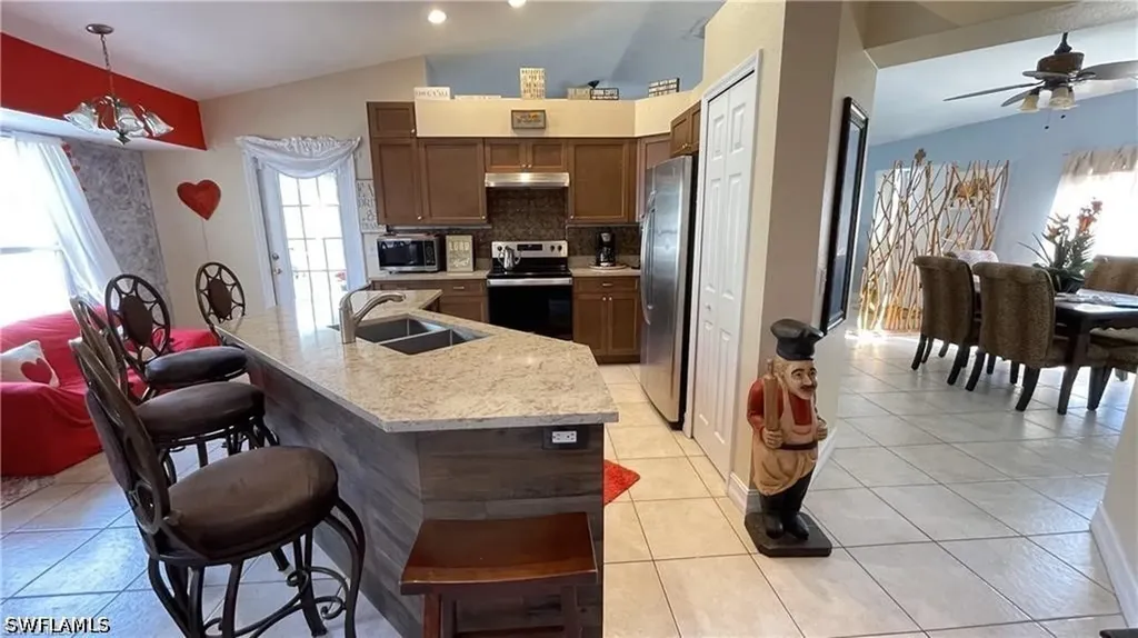 4205 27th Avenue NE Naples FL 34120