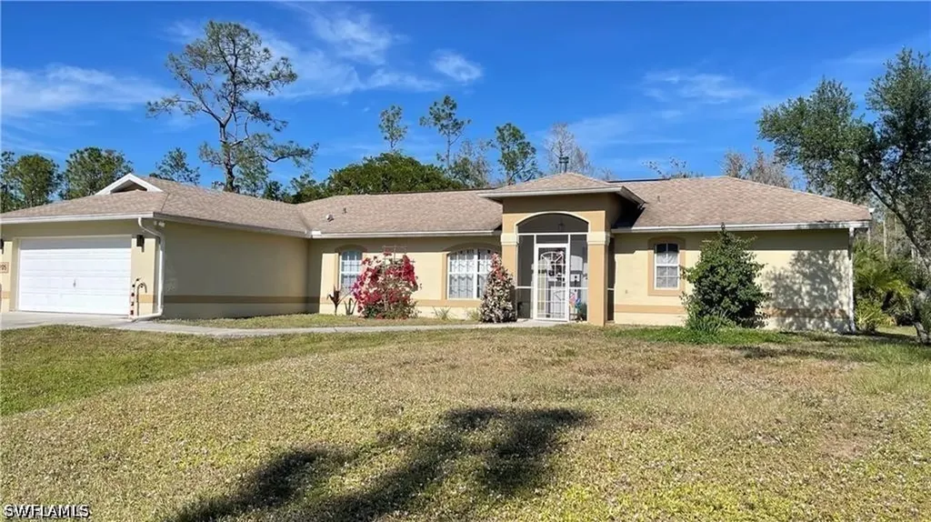 4205 27th Avenue NE Naples FL 34120