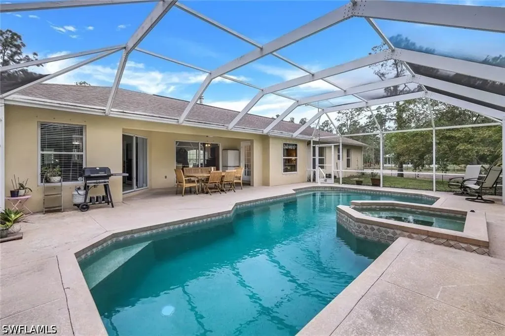 4205 27th Avenue NE Naples FL 34120