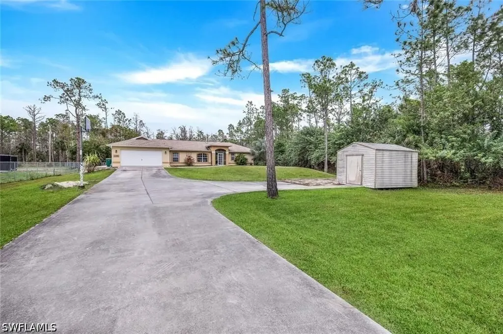 4205 27th Avenue NE Naples FL 34120