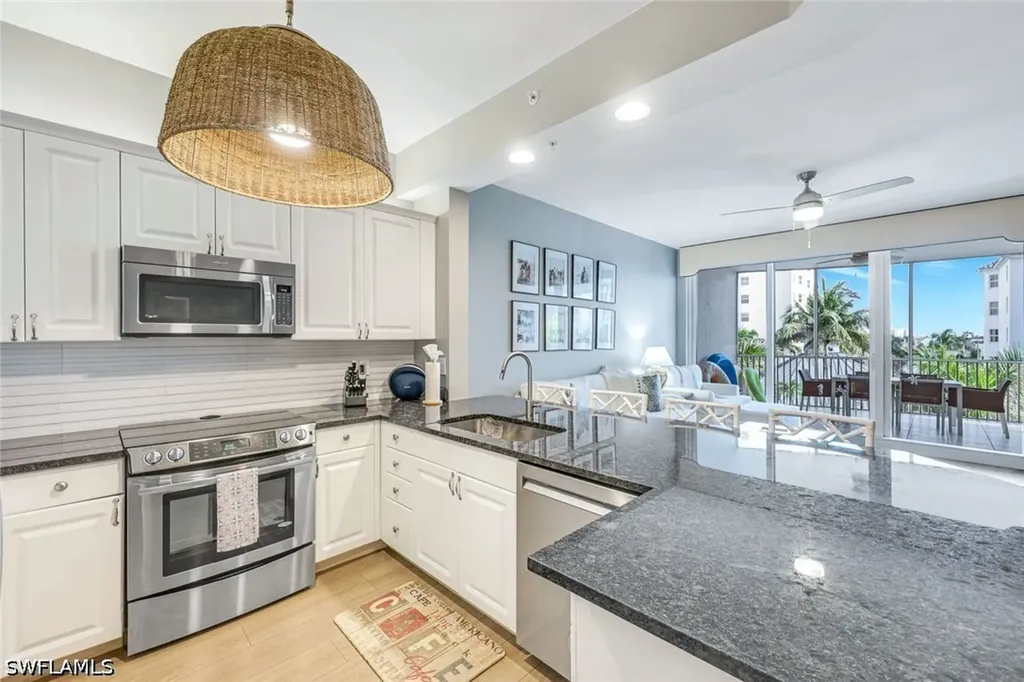 470 Launch Circle Naples FL 34108