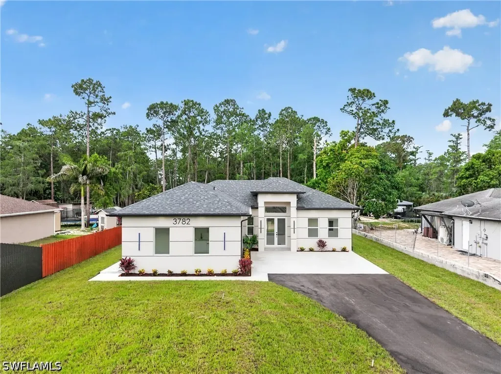 Naples FL, 3782 47TH Avenue NE