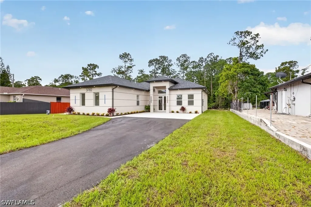 3782 47th Avenue NE Naples FL 34120