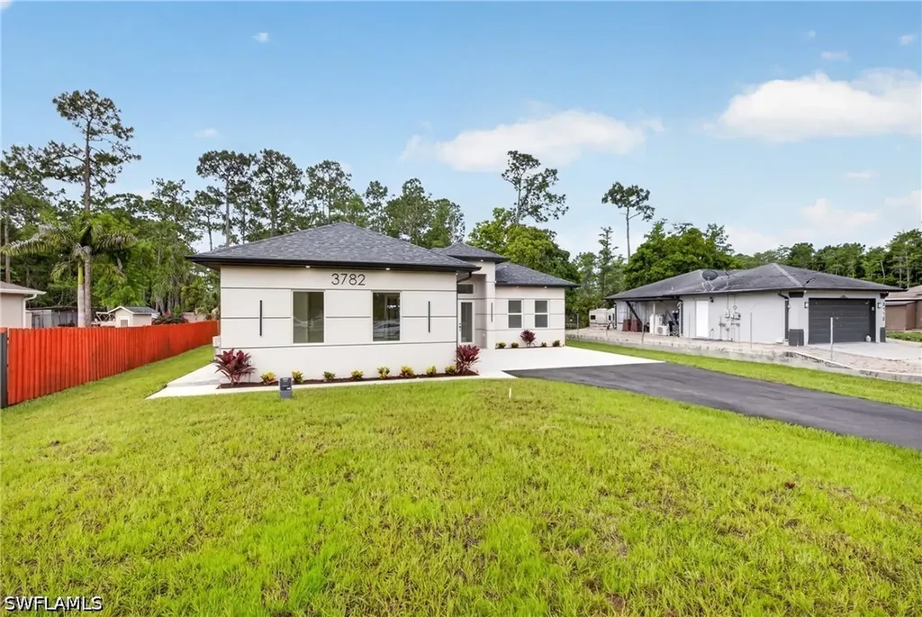 3782 47th Avenue NE Naples FL 34120