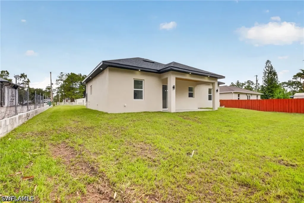 3782 47th Avenue NE Naples FL 34120