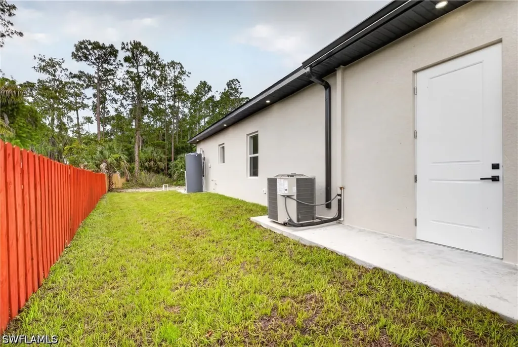 3782 47th Avenue NE Naples FL 34120