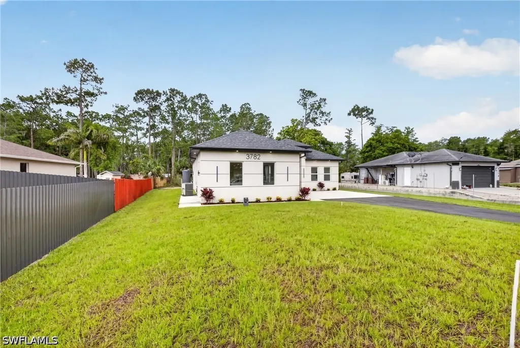 3782 47th Avenue NE Naples FL 34120