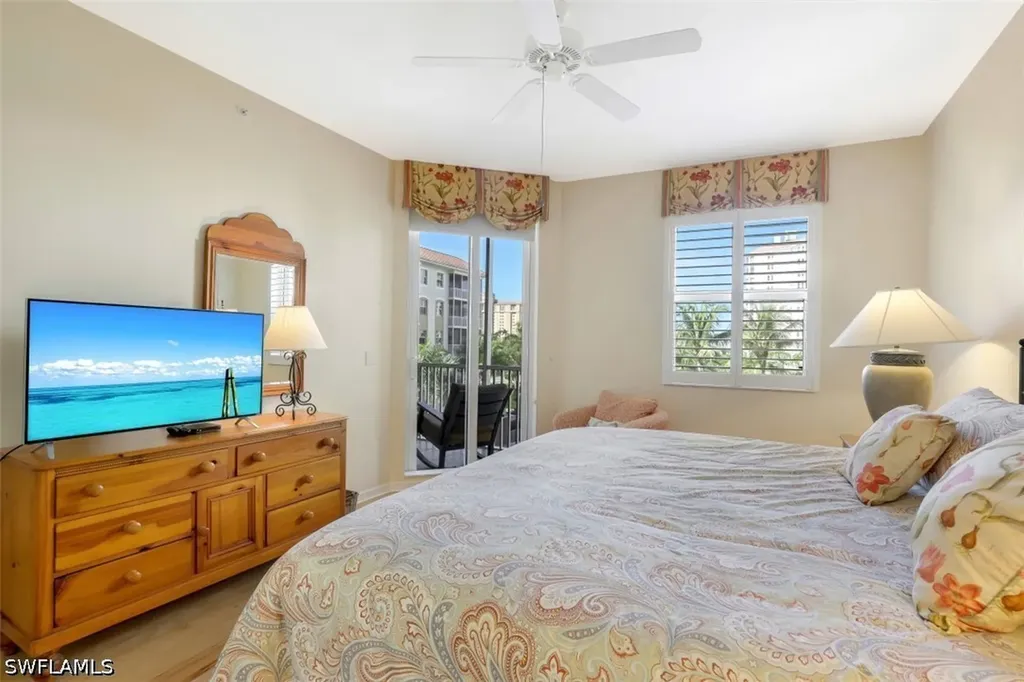 460 Launch Circle Naples FL 34108