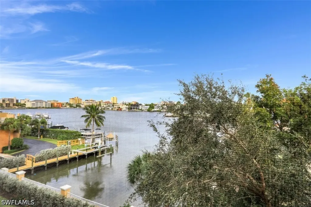 450 Launch Circle Naples FL 34108