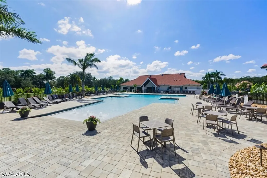 7380 Saint Ives Way Naples FL 34104