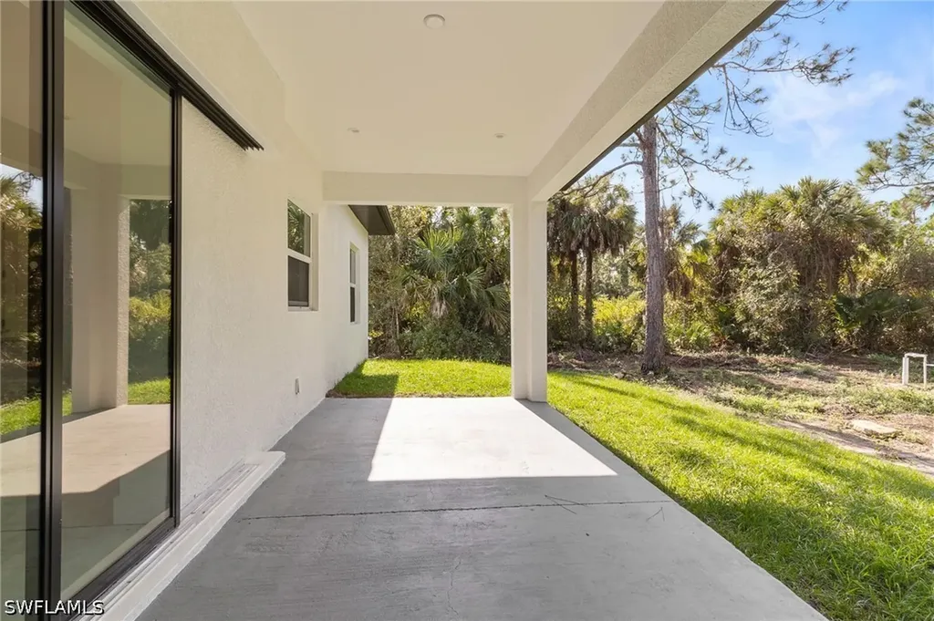 1081 Desoto Boulevard S Naples FL 34117