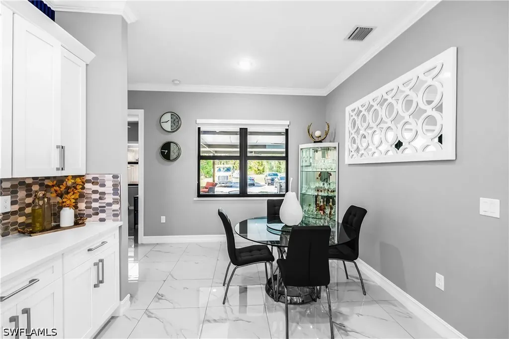 2557 29th Avenue NE Naples FL 34120