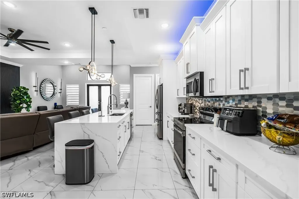 2557 29th Avenue NE Naples FL 34120