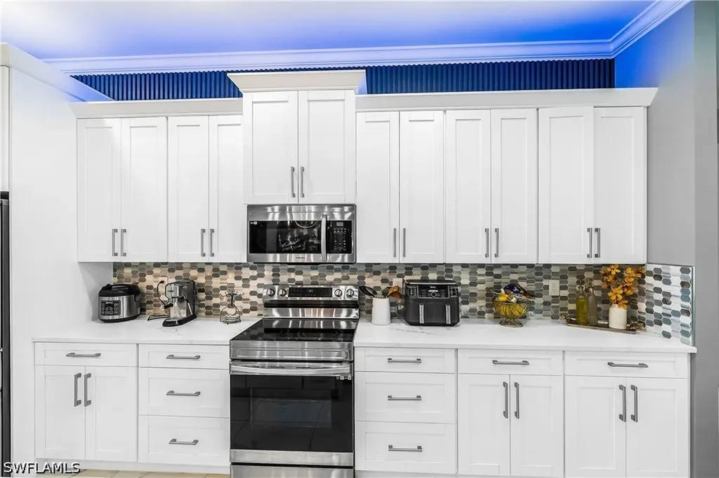 2557 29th Avenue NE Naples FL 34120