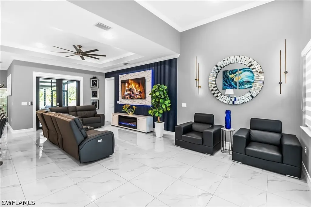 2557 29th Avenue NE Naples FL 34120