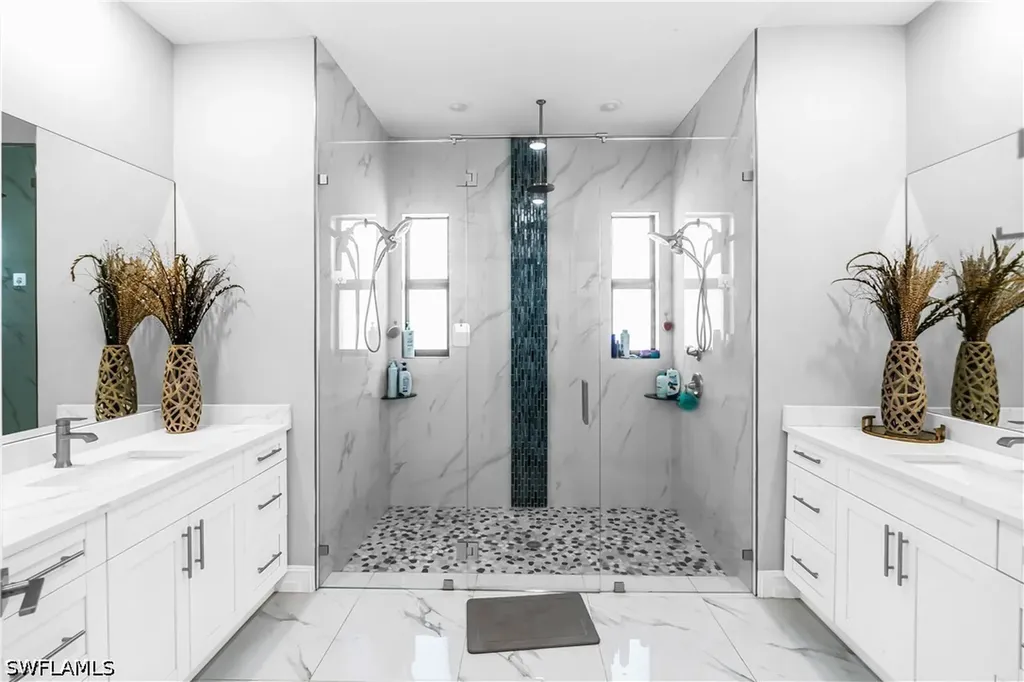 2557 29th Avenue NE Naples FL 34120