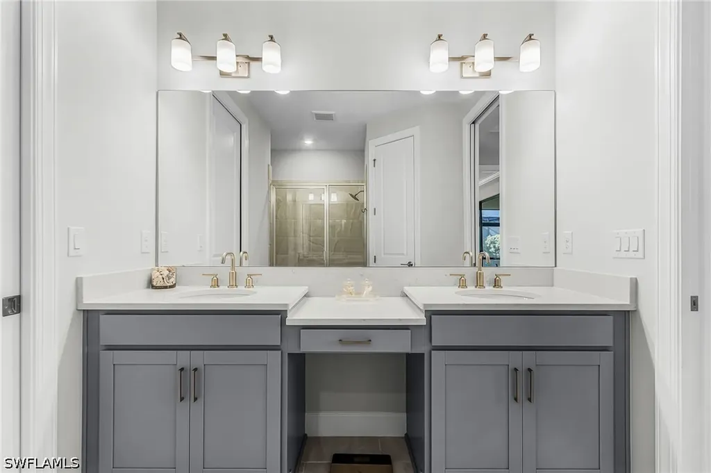 15561 Vittorio Street Naples FL 34114