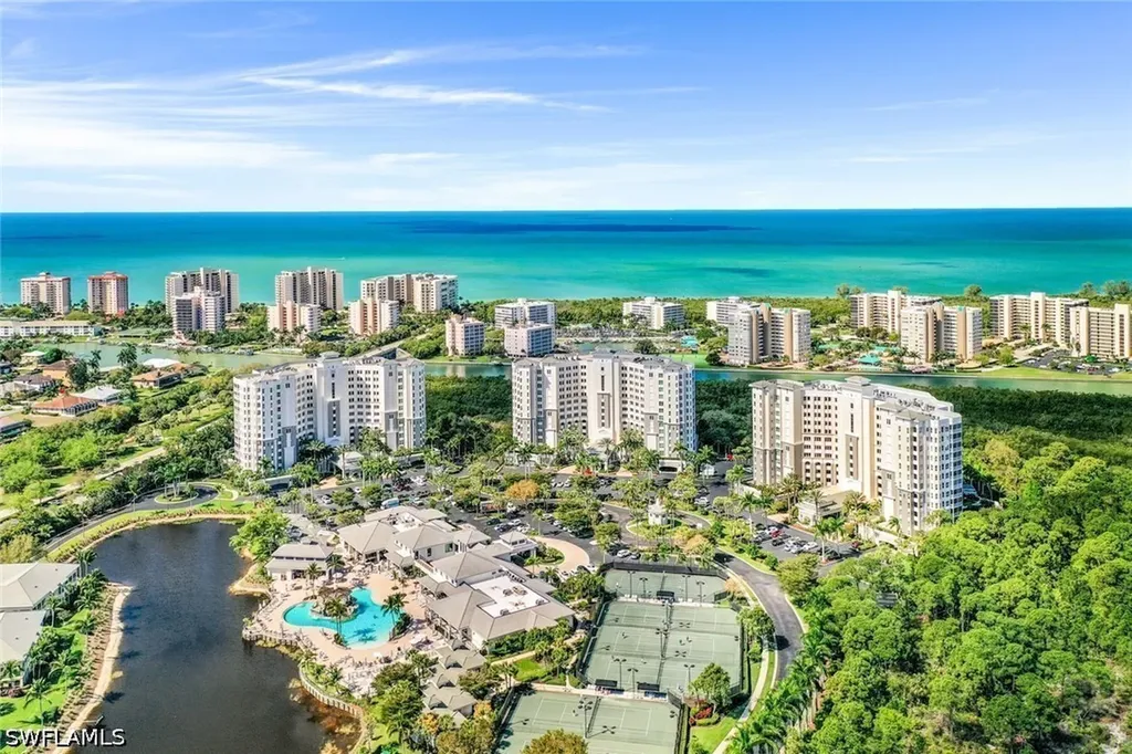 325 Dunes Boulevard Naples FL 34110