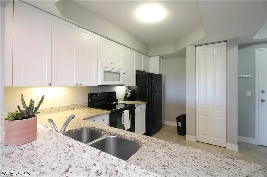 1100 Pine Ridge Road Naples FL 34108