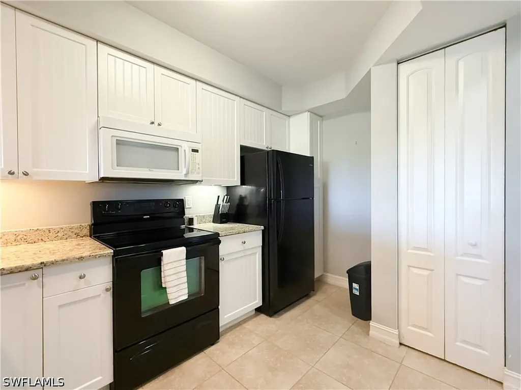 1100 Pine Ridge Road Naples FL 34108