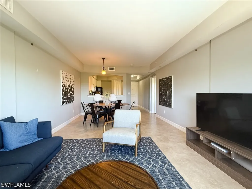 1100 Pine Ridge Road Naples FL 34108