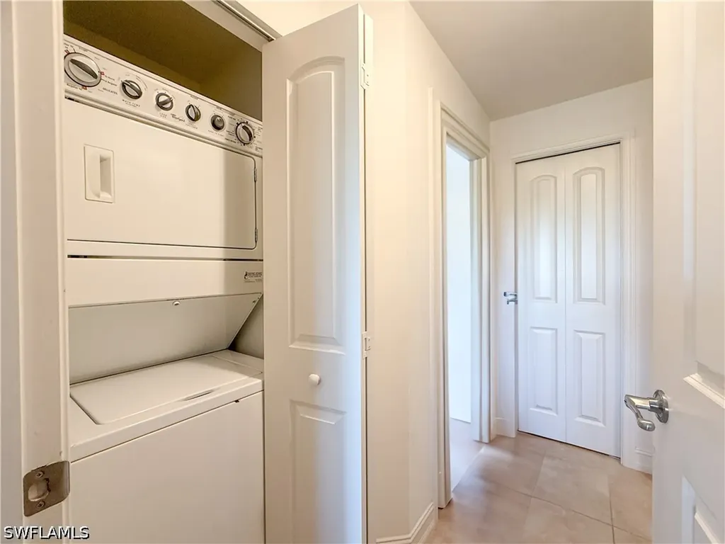 1100 Pine Ridge Road Naples FL 34108