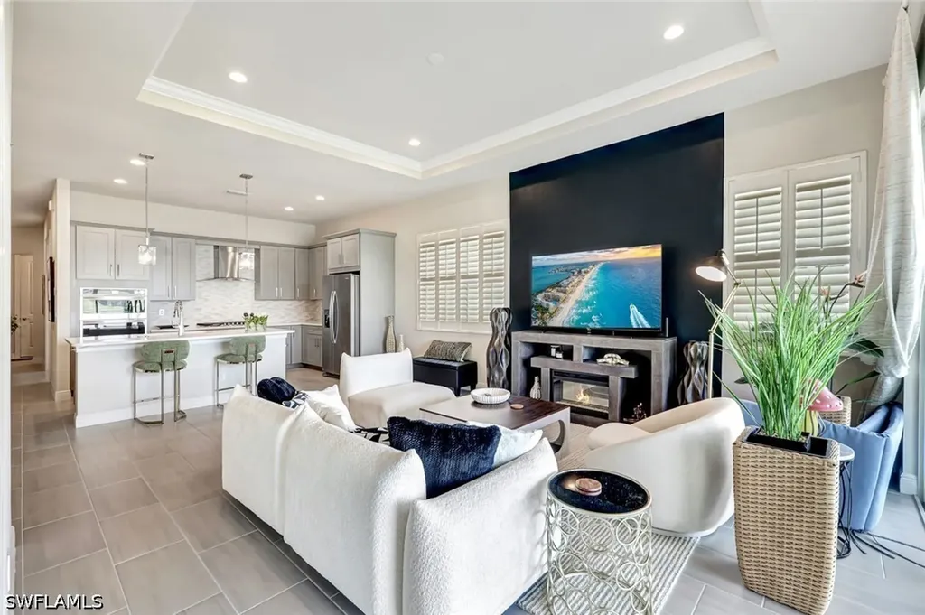 9209 Cayman Drive N Naples FL 34114
