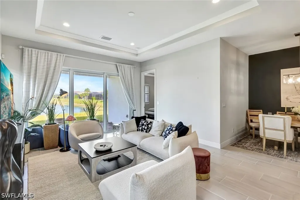 9209 Cayman Drive N Naples FL 34114