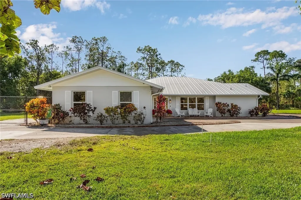 2950 Coach House Lane Naples FL 34105