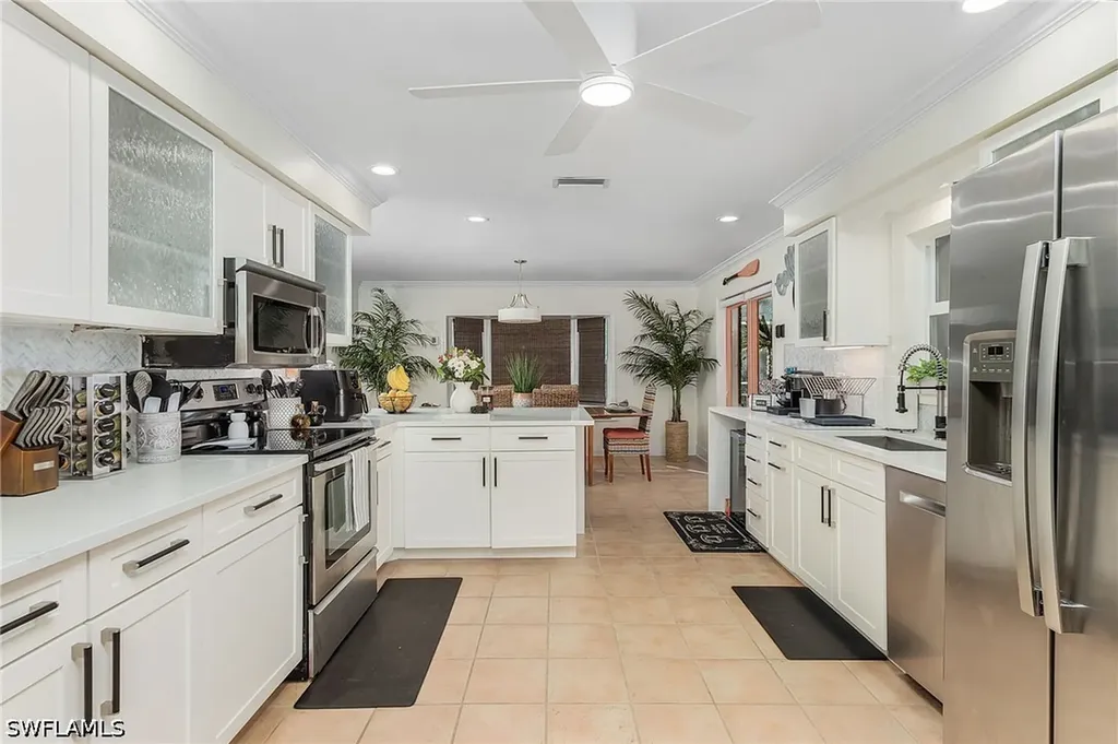 2950 Coach House Lane Naples FL 34105