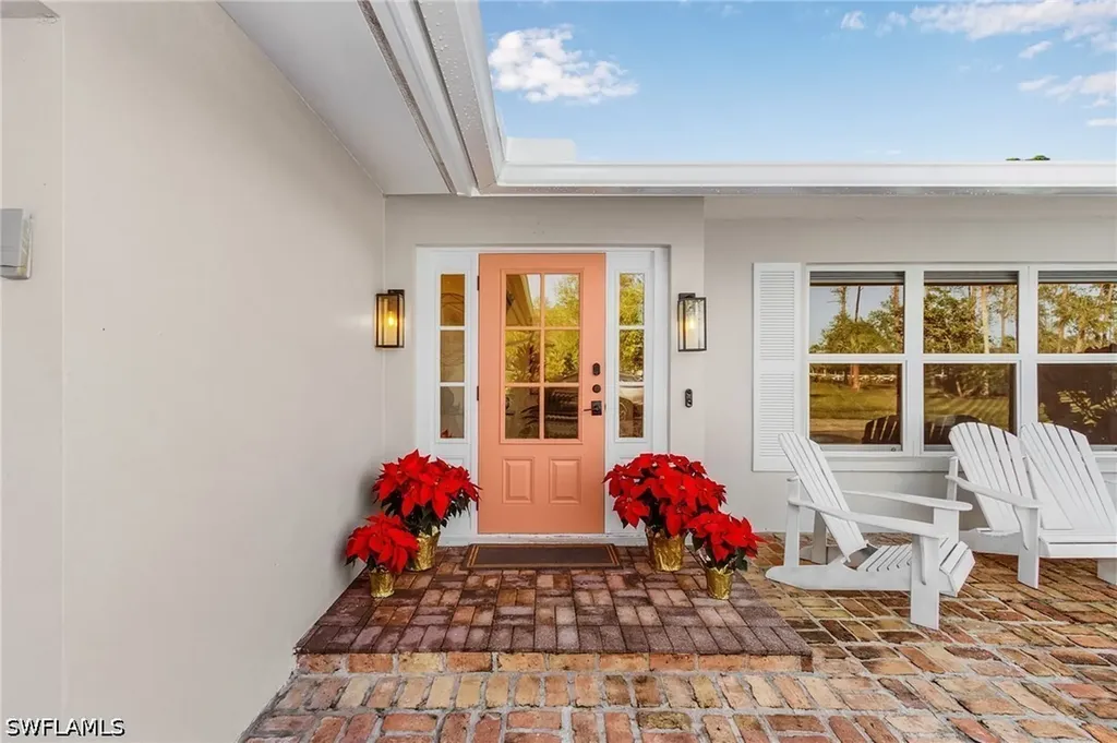 2950 Coach House Lane Naples FL 34105