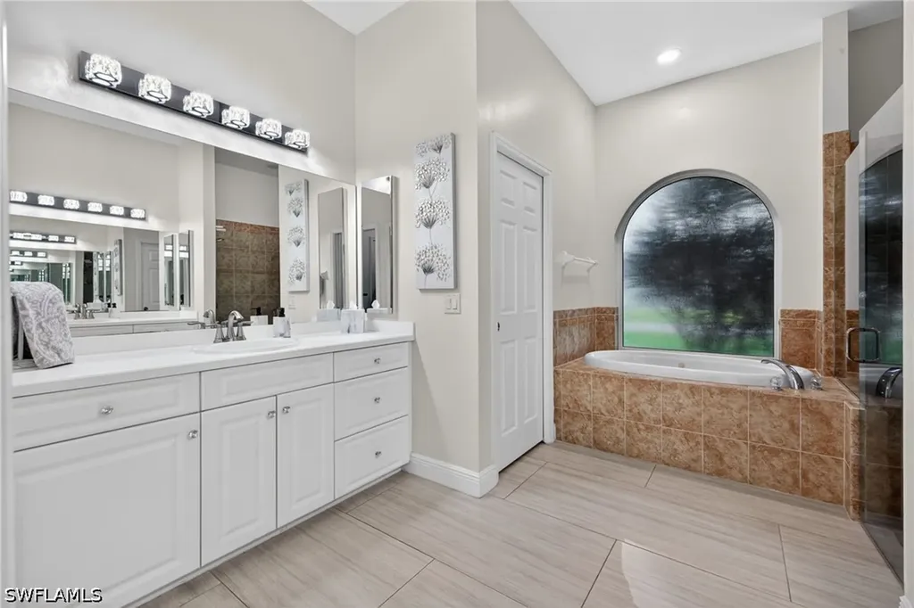 133 SE 29th Terrace Cape Coral FL 33904