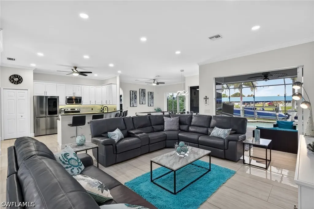 133 SE 29th Terrace Cape Coral FL 33904