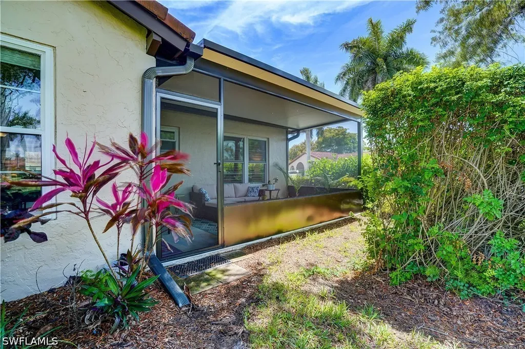 1078 Forest Lakes Drive Naples FL 34105