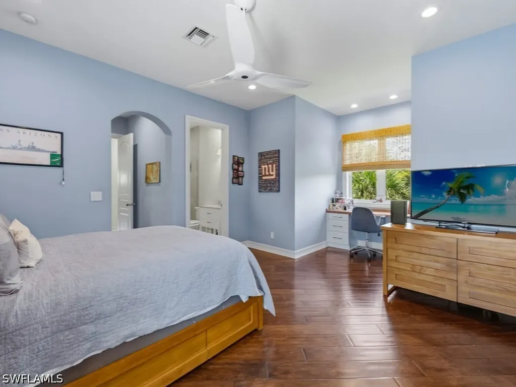 7051 Hunters Road Naples FL 34109