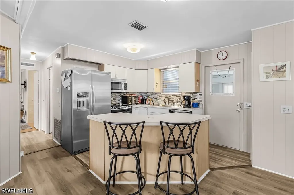 653 Future Drive North Fort Myers FL 33917