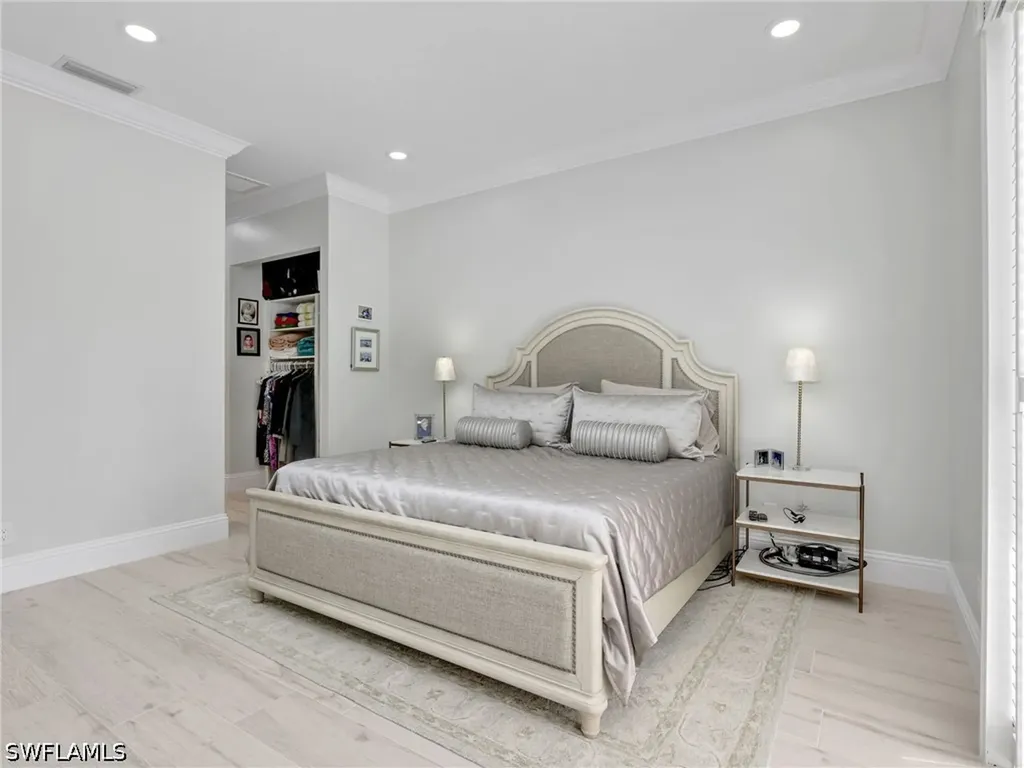 5902 Bermuda Lane Naples FL 34119