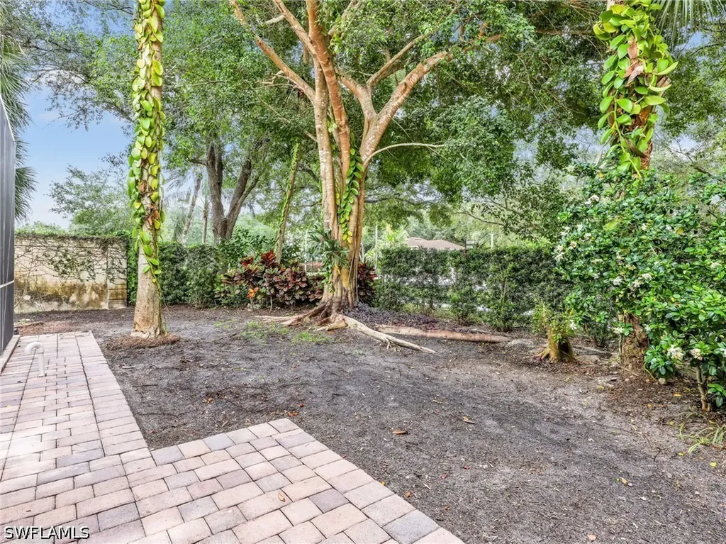5902 Bermuda Lane Naples FL 34119