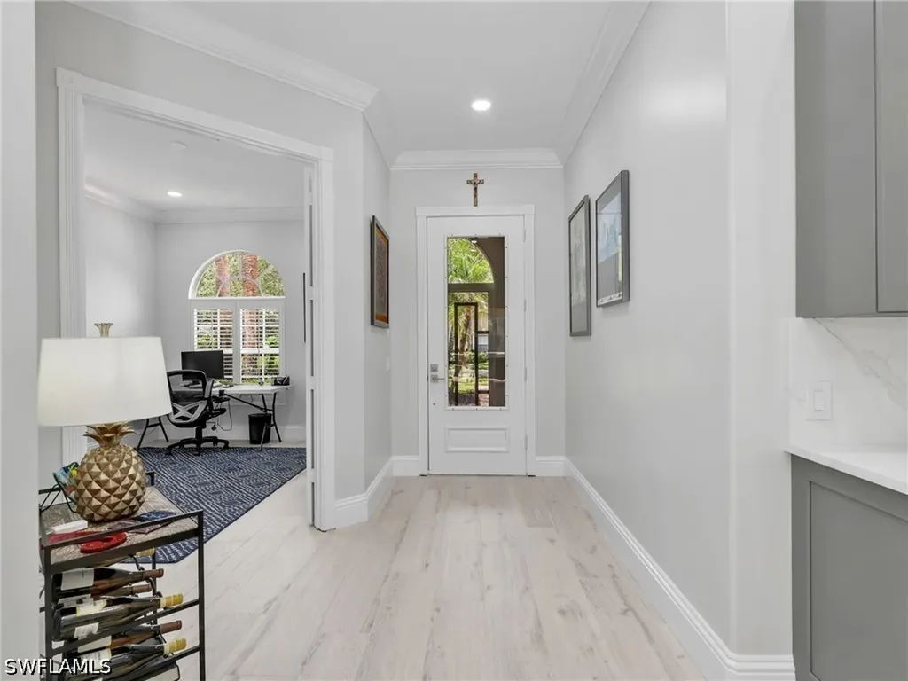 5902 Bermuda Lane Naples FL 34119