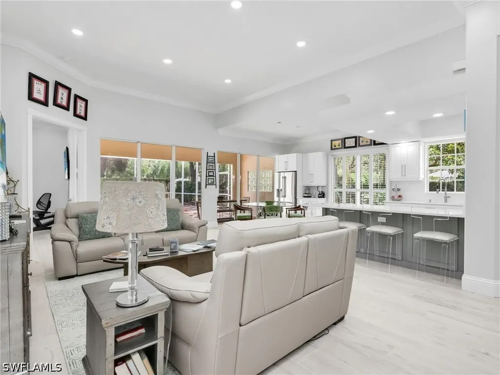 5902 Bermuda Lane Naples FL 34119