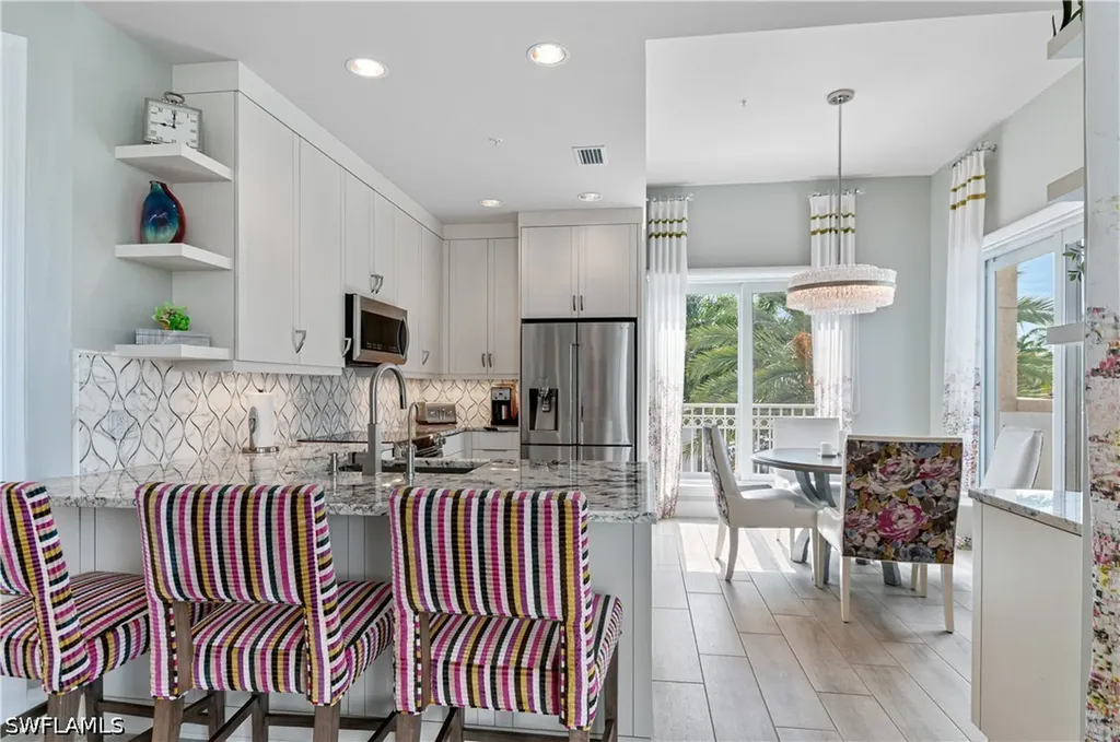 375 5th Avenue S Naples FL 34102