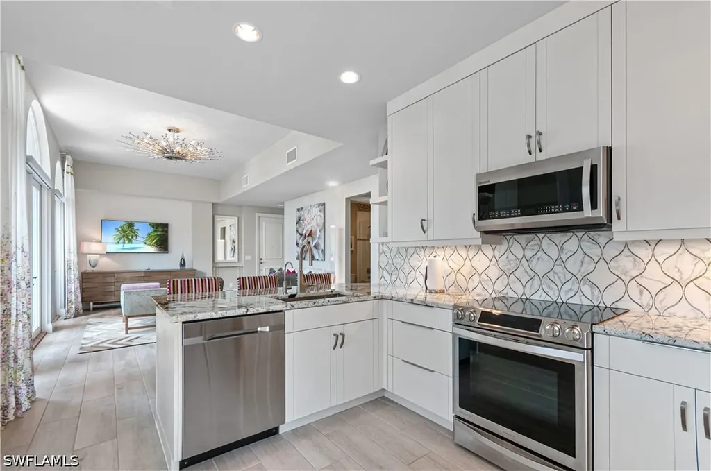 375 5th Avenue S Naples FL 34102