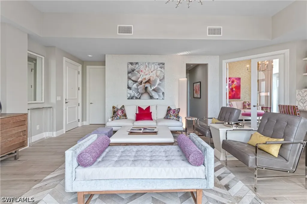 375 5th Avenue S Naples FL 34102