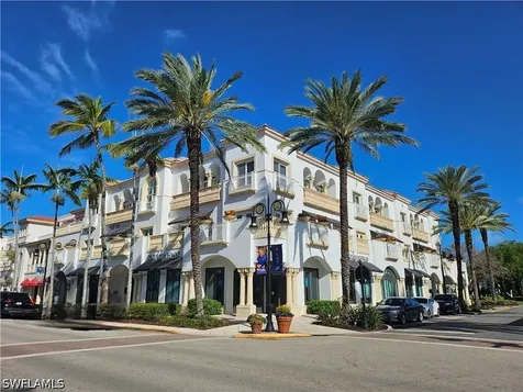 375 5TH Avenue S Naples FL 34102