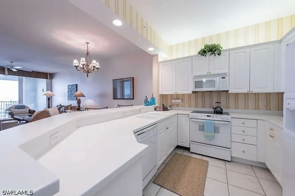 400 Flagship Drive Naples FL 34108