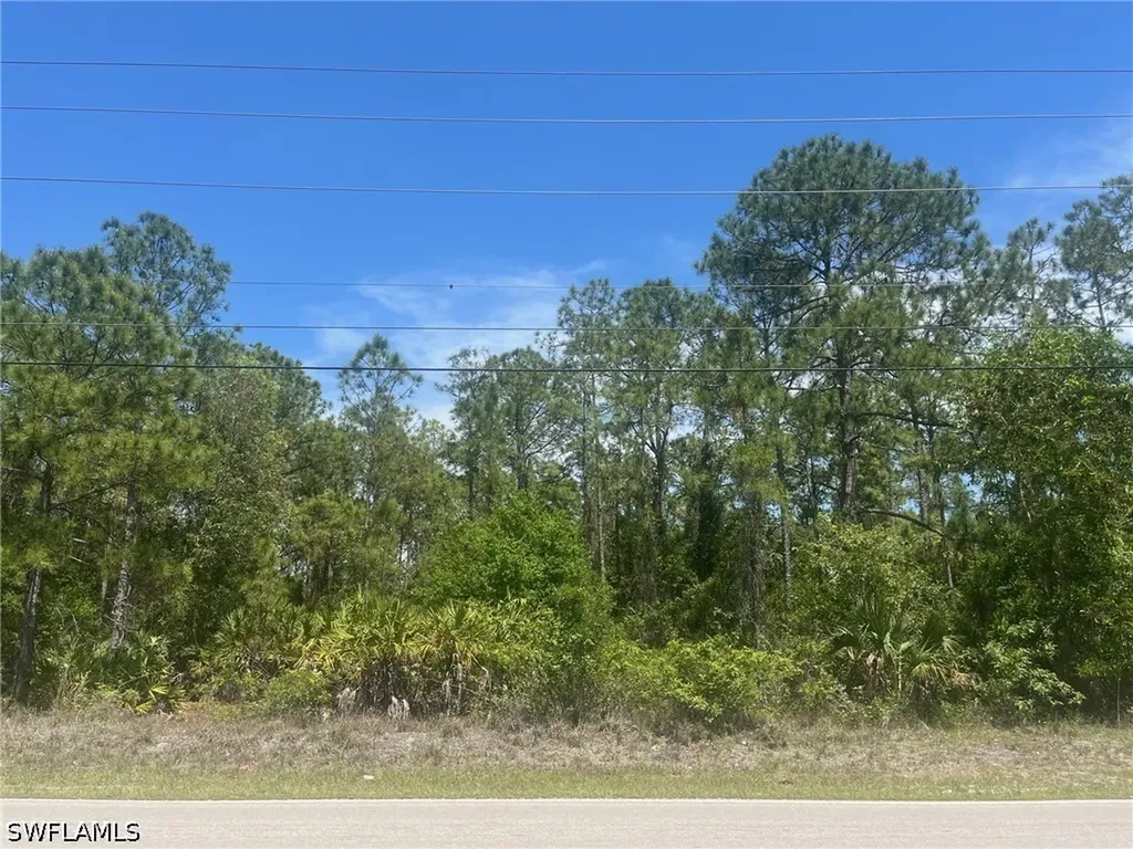 Desoto Boulevard N Naples FL 34120