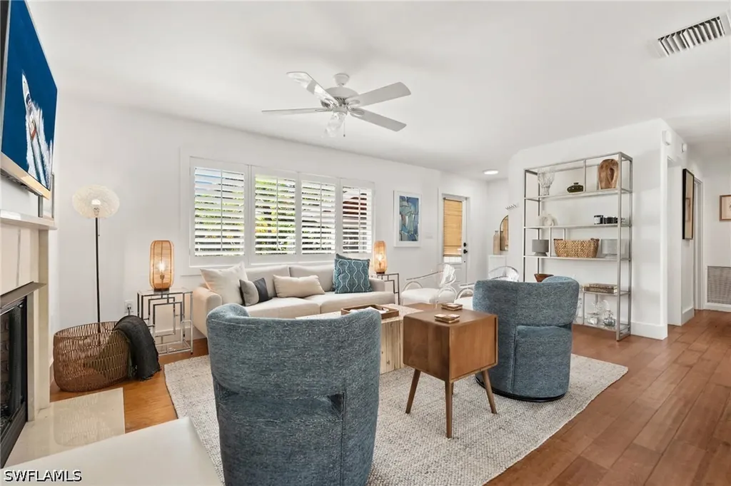 725 Central Avenue Naples FL 34102