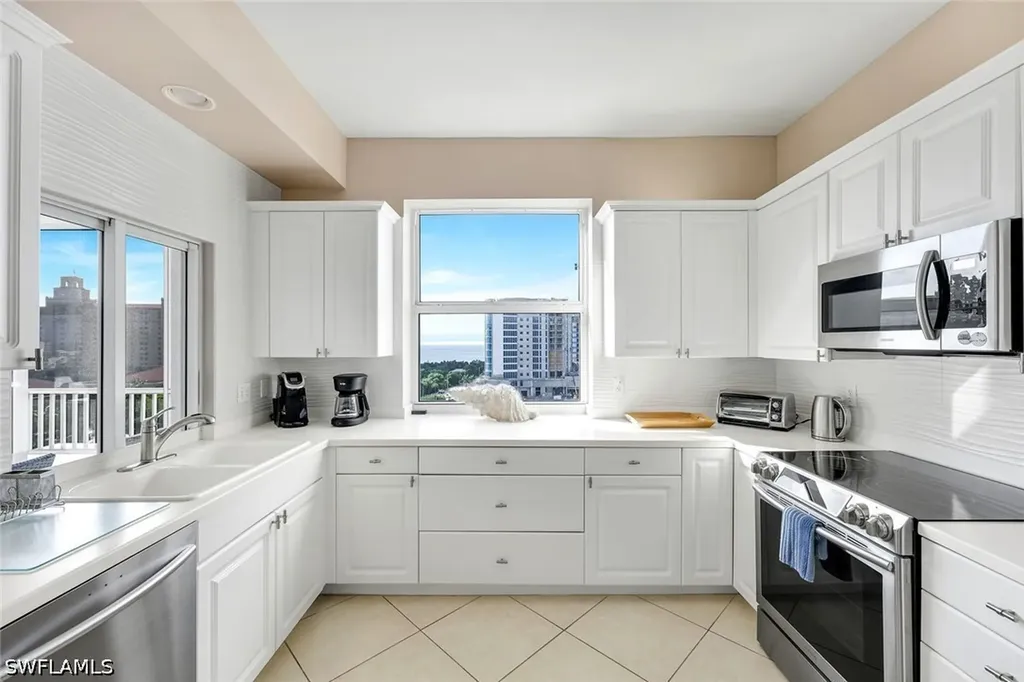 400 Flagship Drive Naples FL 34108